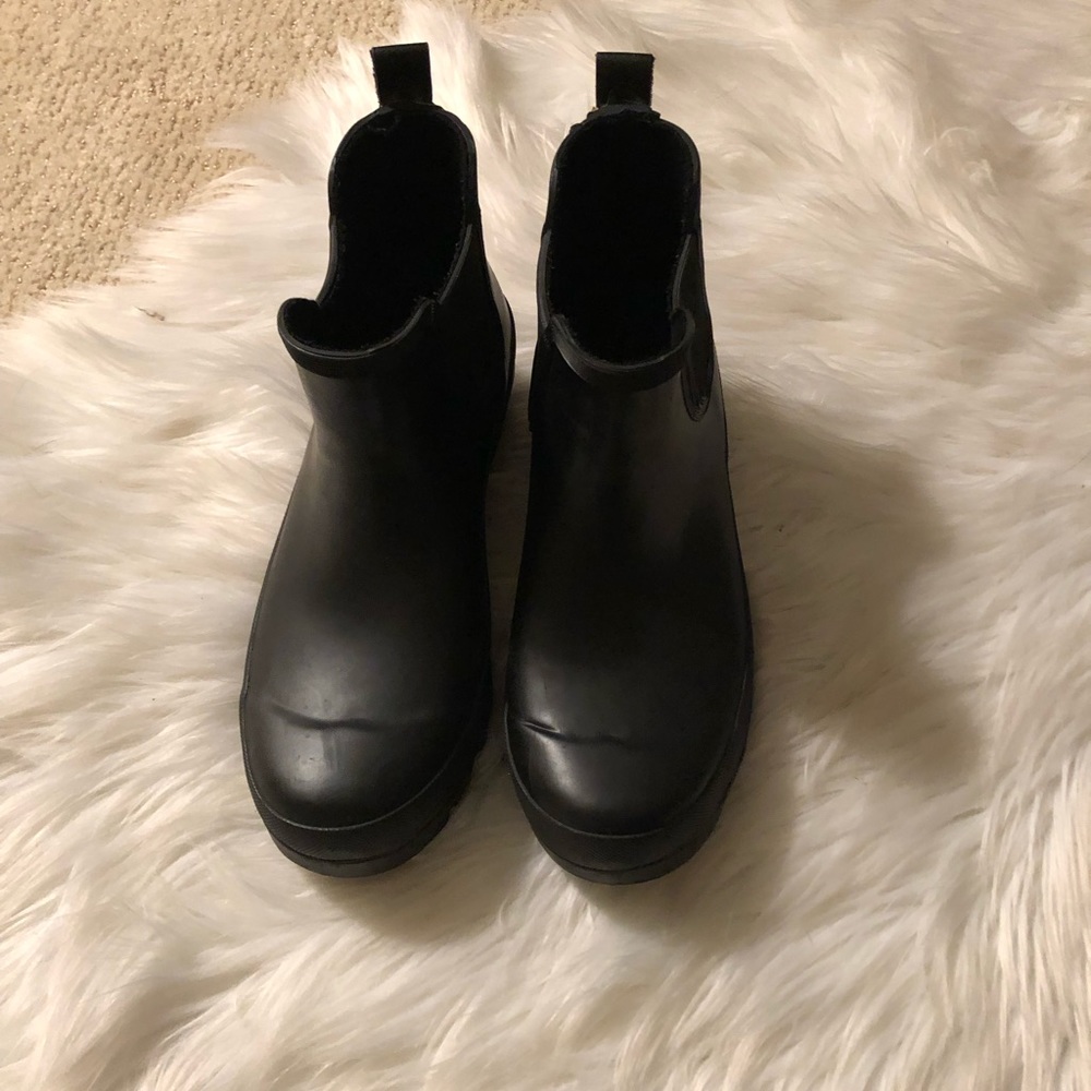 Ankle rain boots